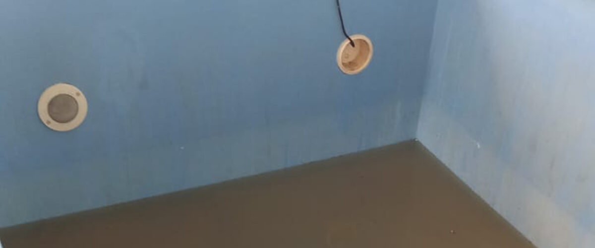 شركة عزل مسابح بالمحمديه بجدة | تجديد عزل المسابح الخرسانية القديمة