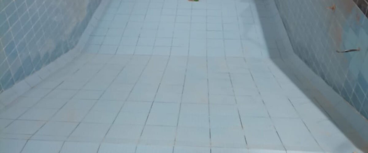 شركة خدمات عزل المسابح بحي المرجان